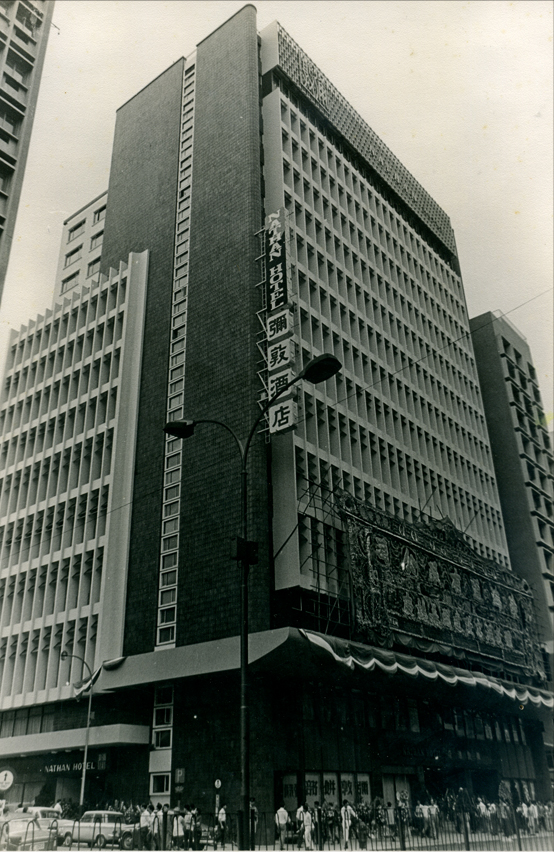 1968